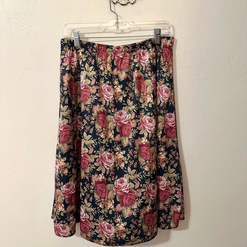Women’s size 16 floral high-waisted midi skirt